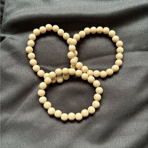 Elegant Beige Beaded Bracelet Set